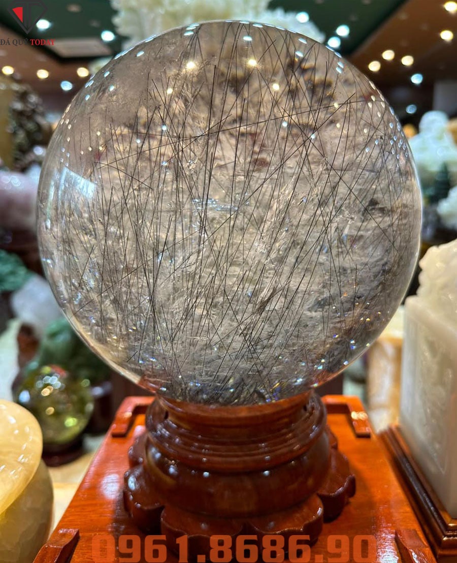 Quả cầu đá thạch anh tóc đen
