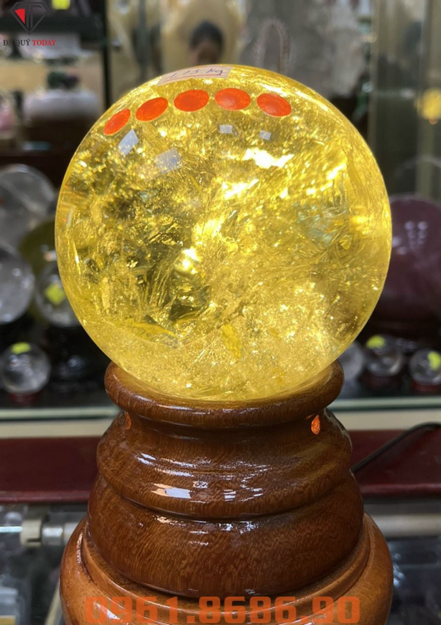 Quả cầu đá thạch anh vàng 1.73kg